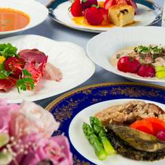 20名様までの貸し切りがOKですので、お気軽にお問合せ下さい