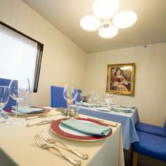 一軒家でゲストを招くスタイルで、食事を楽しんでいただけます