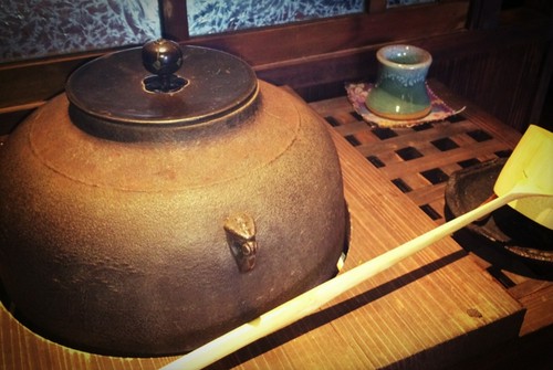 コーヒーや煎茶を煎れる茶釜