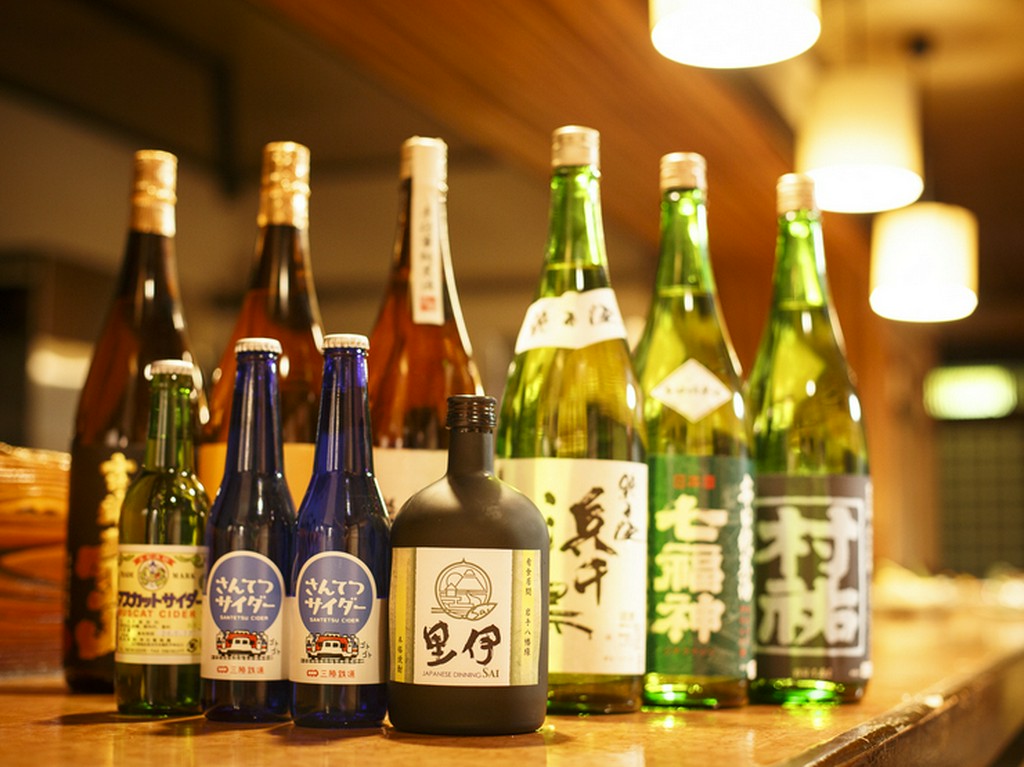【里伊】オリジナル焼酎や、地元酒蔵のお酒をそろえています