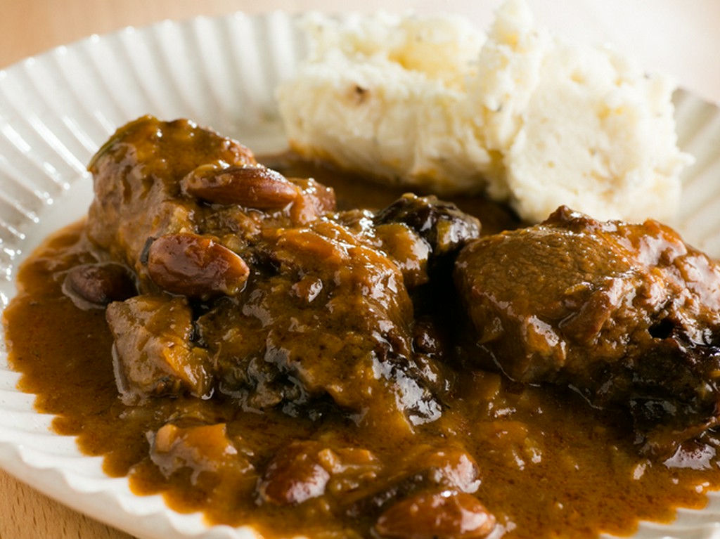 エキゾチックな風味をめしあがれ『仔羊のモロッコふう煮込み』