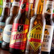 日本はもちろんのことアメリカ、ハワイ、メキシコ、アイルランド、オーストラリア、ドイツ、ベルギー、イギリス、オランダ、ジャマイカなど10か国以上、常時20種類以上のビールが楽しめます。