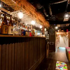 夕暮れのリゾート地を訪れているかと思わせる雰囲気