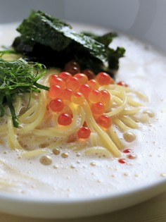 女性客に人気です。『明太子クリームパスタ　カプチーノ仕立て』