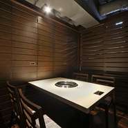 二人の焼肉デートを個室でゆったり。幸せなひとときを過ごせます