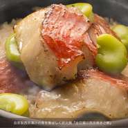 先付3品
大間本鮪 鯖寿司 平目
牡蠣真薯 芽蕪
とらふぐ薄造り
香箱蟹塩茹で
海老芋蕪土佐煮京人参車海老
のどぐろ炭火焼
ずわい蟹ご飯
赤出汁香の物
 打ち立て葛切り