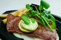 厳選した牛ロースを是非ご堪能下さいませ♪

＊単品ﾒﾆｭｰですので下記記載の
　Aｾｯﾄ～Cｾｯﾄなどのｾｯﾄﾒﾆｭｰと
　ご一緒にいかがでしょうか？