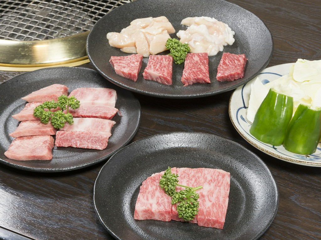 A4ランク以上の国産黒毛和牛が味わえる『Aコース料理』　ワンランク上の上質肉とホルモンを満喫