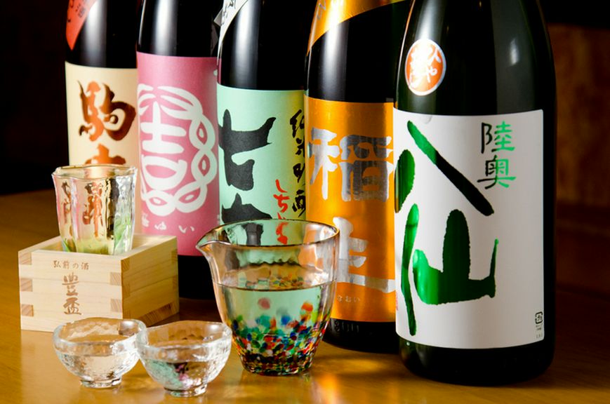 日本酒は地酒を中心におすすめを厳選してとりそろえています