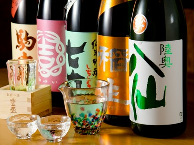 日本酒は地酒を中心におすすめを厳選してとりそろえています