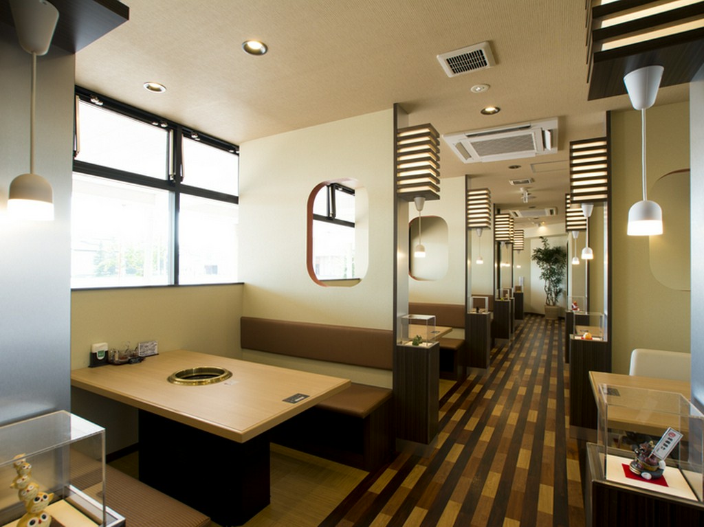 落ち着いた雰囲気の店内。リラックスできる空間づくりが魅力