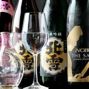 日本酒、各種とりそろえております。