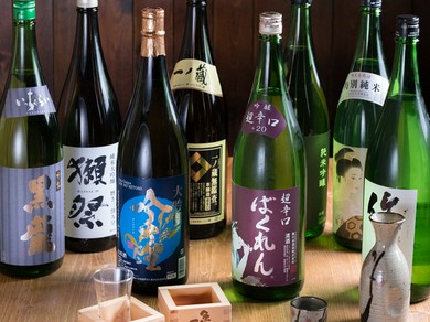 さまざまな魚料理に合う日本酒を厳選し、約30種類ご用意しました