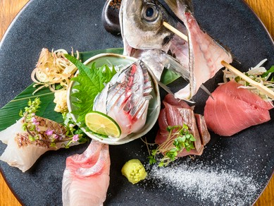 魚バカ一代お刺し身の5点盛り合わせ（1人前）