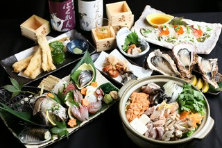 自慢の海鮮料理コースは4500円～