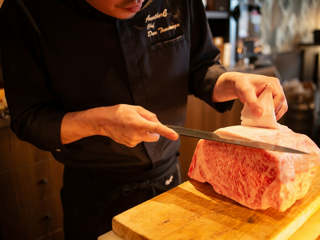 厳選して仕入れた『薩摩黒毛和牛』