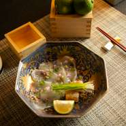 大原・丹波産など、みずみずしい採れたて京野菜をたくさんお召し上がりいただきます。
旬の食材本来の味を大切に、上品で繊細な味わいを愉しんでいただきます。