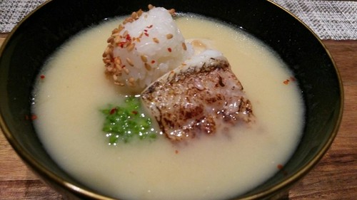 白甘鯛とうずみ豆腐の白みそ椀