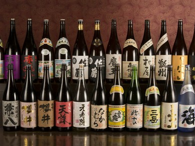飲み比べてして楽しめる。焼酎の品ぞろえが豊富です