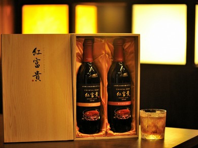 バラエティに富んだ焼酎と食中茶『紅豊貴』が和食にぴったり