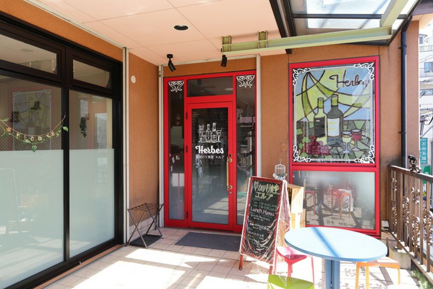 料理は全て一から手作り。フランスのお惣菜を気軽に楽しめるお店