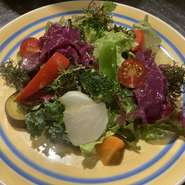 手作りフレンチドレッシング。

写真はイメージです。