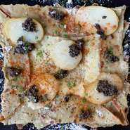 ジャガイモ、トリュフ、チーズ