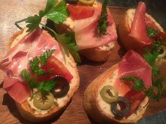 手作り料理に3時間飲み放題付きプラン！食べて飲んでしゃべって楽しいひと時を過ごしませんか？