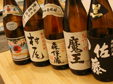 「プレミアム焼酎」と名高いお酒も含め、ドリンクも豊富な品揃え