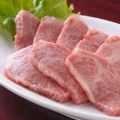 厳選された黒毛和牛を中心に使用。上質なお肉を心ゆくまで満喫