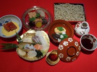 香りで目で舌で春を感じてみませんか?新鮮なお造りをたっぷりと、筍など旬のものをご賞味ください。