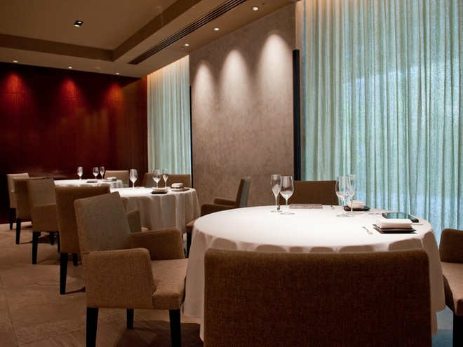 食器・内装にこだわっている