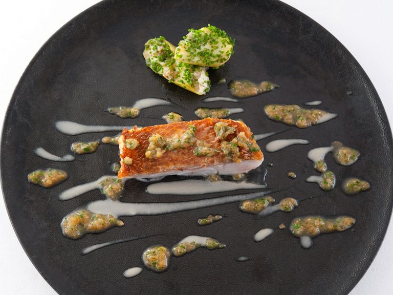 甘鯛のロースト グレープフルーツのゼストとソーテルヌのソース