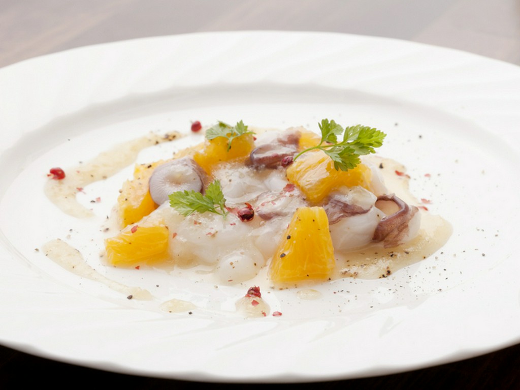 オレンジの甘みがうれしい『生ダコのマリネ　オレンジソース』