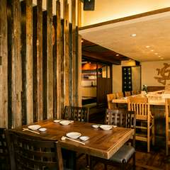 好アクセス、落ち着ける雰囲気、美味しい料理とお酒