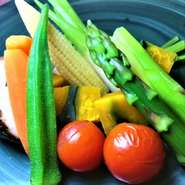 彩々温野菜サラダ　～特製ソースをそえて～