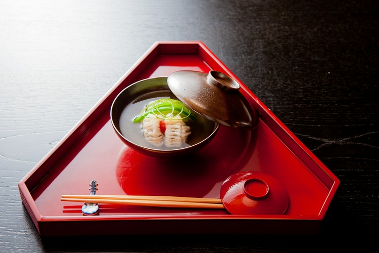 味吉兆 ぶんぶ庵 本町/堺筋本町/日本料理・懐石・会席 | ヒトサラ