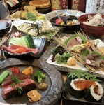 鮮魚の藁焼きや和牛ロースの藁焼きなど・・・牛肉やお魚をしっかりと堪能できる贅沢なコースです。