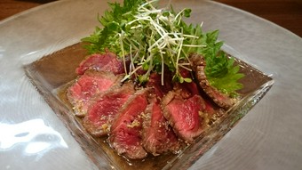 山梨県産ダチョウのタタキ