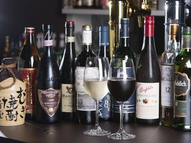 ワイン20種、ウイスキー20種。洋酒全般が楽しめます