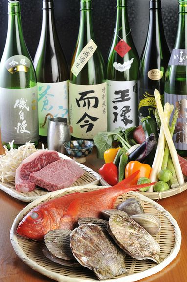 全国各地から仕入れた選りすぐりの地酒