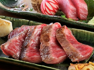 肉々しい旨みが魅力的『赤城和牛のステーキ』