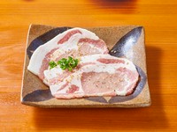 県外でも人気の高いブランド豚「金アグー豚」を存分に堪能できます。