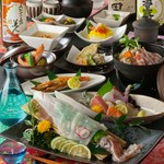 ＜個人盛＞メインは博多もつ鍋orイカシューマイと春野菜蒸しからお好きな方をお選びいただけます。