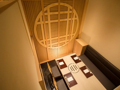 西麻布の個室で素敵なひと時を