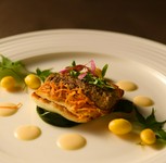 地元の名門から仕入れる安心安全な食材×”和 ”のコラボレーション。新感覚料理をぜひご堪能下さい。