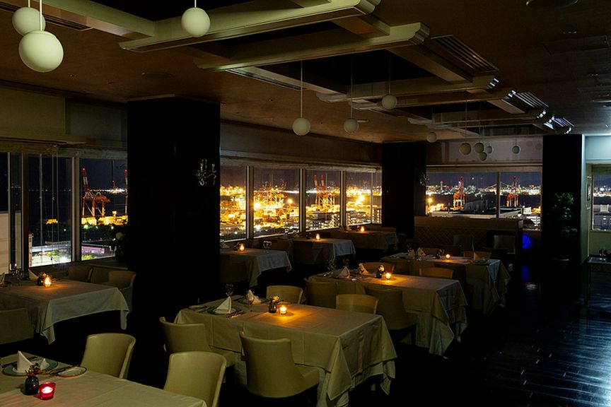 最上階 レストランスマイリーネプチューン会場