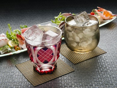 郷土料理によく合う　鹿児島の芋焼酎が豊富に揃う　