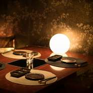 女子会や合コンにも大人気。スタイリッシュな個室はプライベート感を重視した大人の空間…。