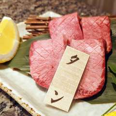 厚切りタンでタンの旨みを味わう『トロタン』（数量限定）